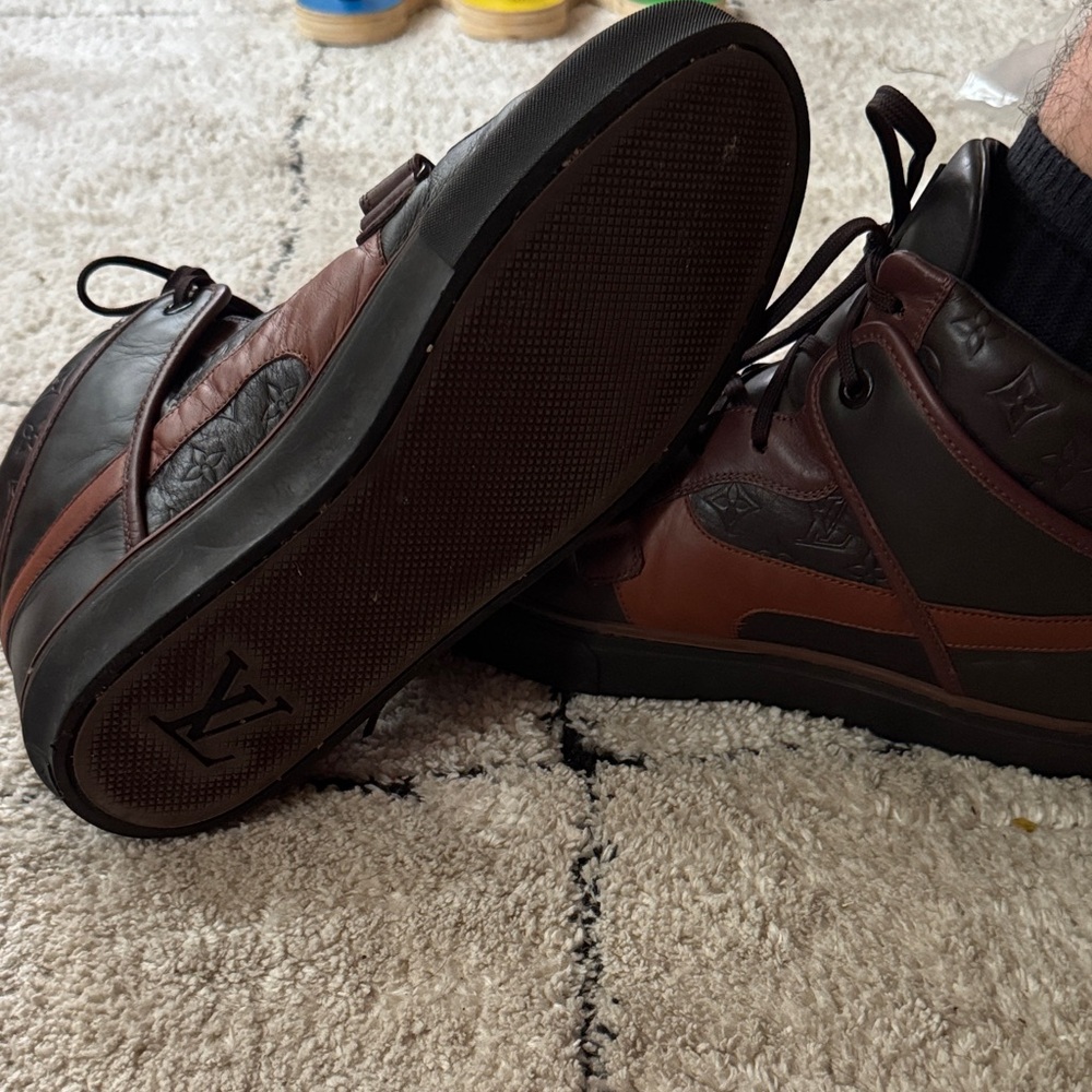 Men's Brown High-Top Sneakers - Picture 4 of 8